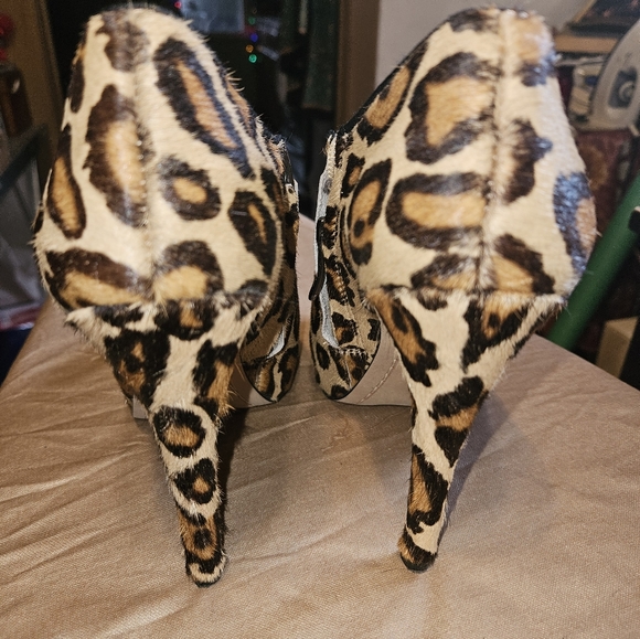 Sam Edelman Ria Leather Leopard Print Calf hair platform stiletto ankle booties - Picture 6 of 7